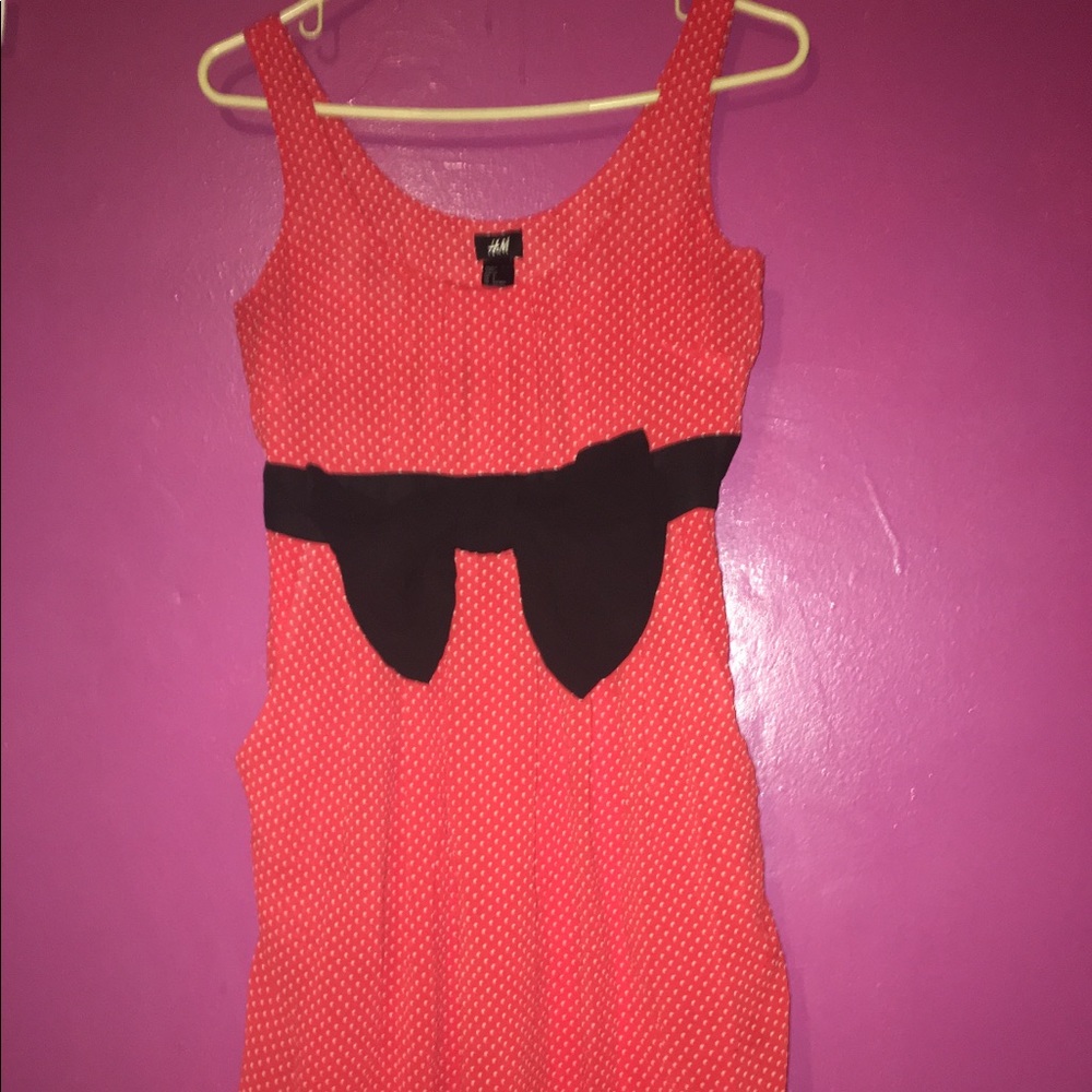 Women’s H&M Red & White Polka Dot Dress !!